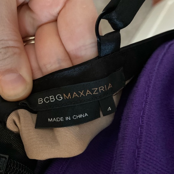 BCBG Dress size 4 - Picture 4 of 4